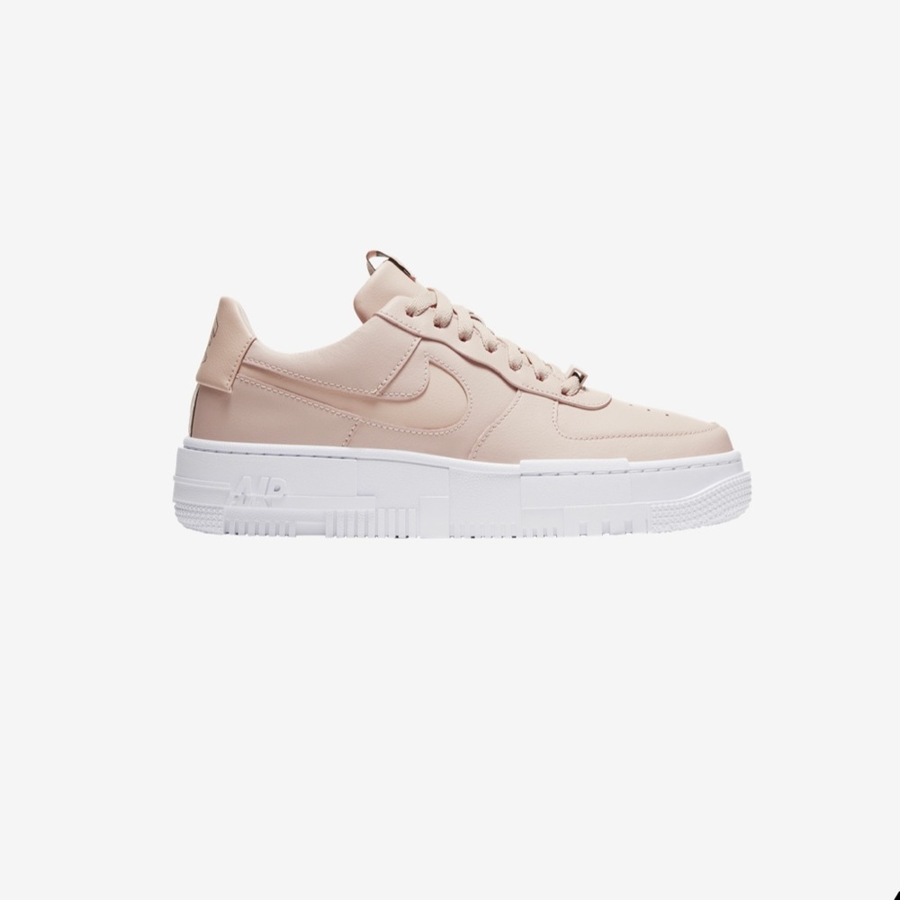 Woman’s Nike Pixel Air Force 1 size. 9.5